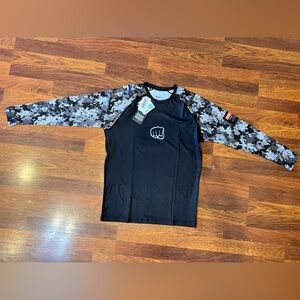 NWT Koral No Gi Rash Guard